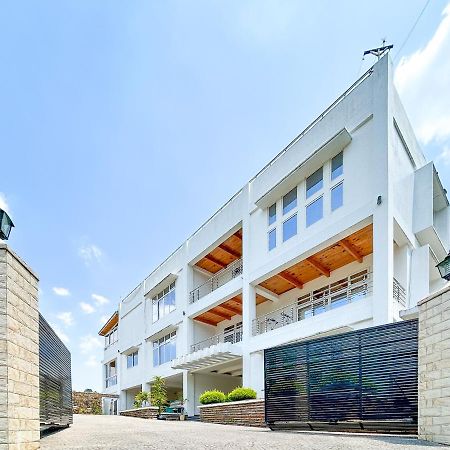 Ivory Bliss, The Boutique Homestay 실롱 외부 사진