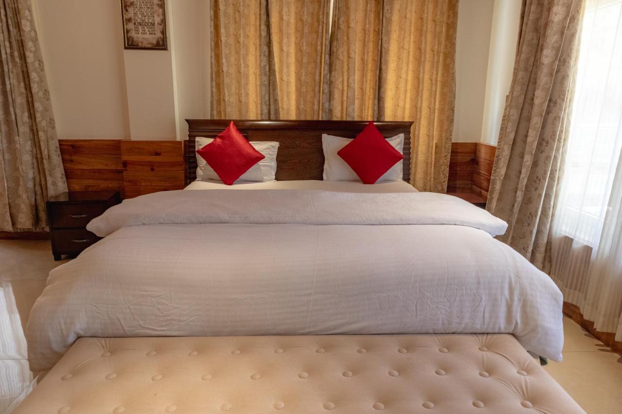 Ivory Bliss, The Boutique Homestay 실롱 외부 사진