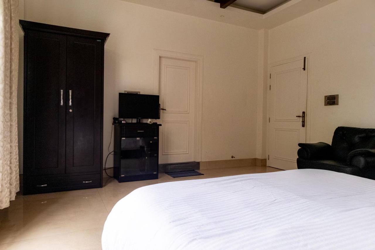 Ivory Bliss, The Boutique Homestay 실롱 외부 사진
