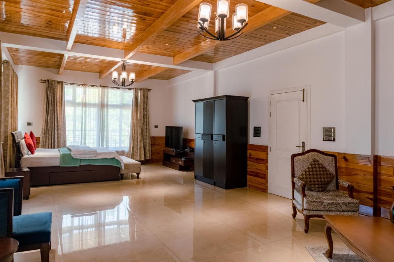 Ivory Bliss, The Boutique Homestay 실롱 외부 사진