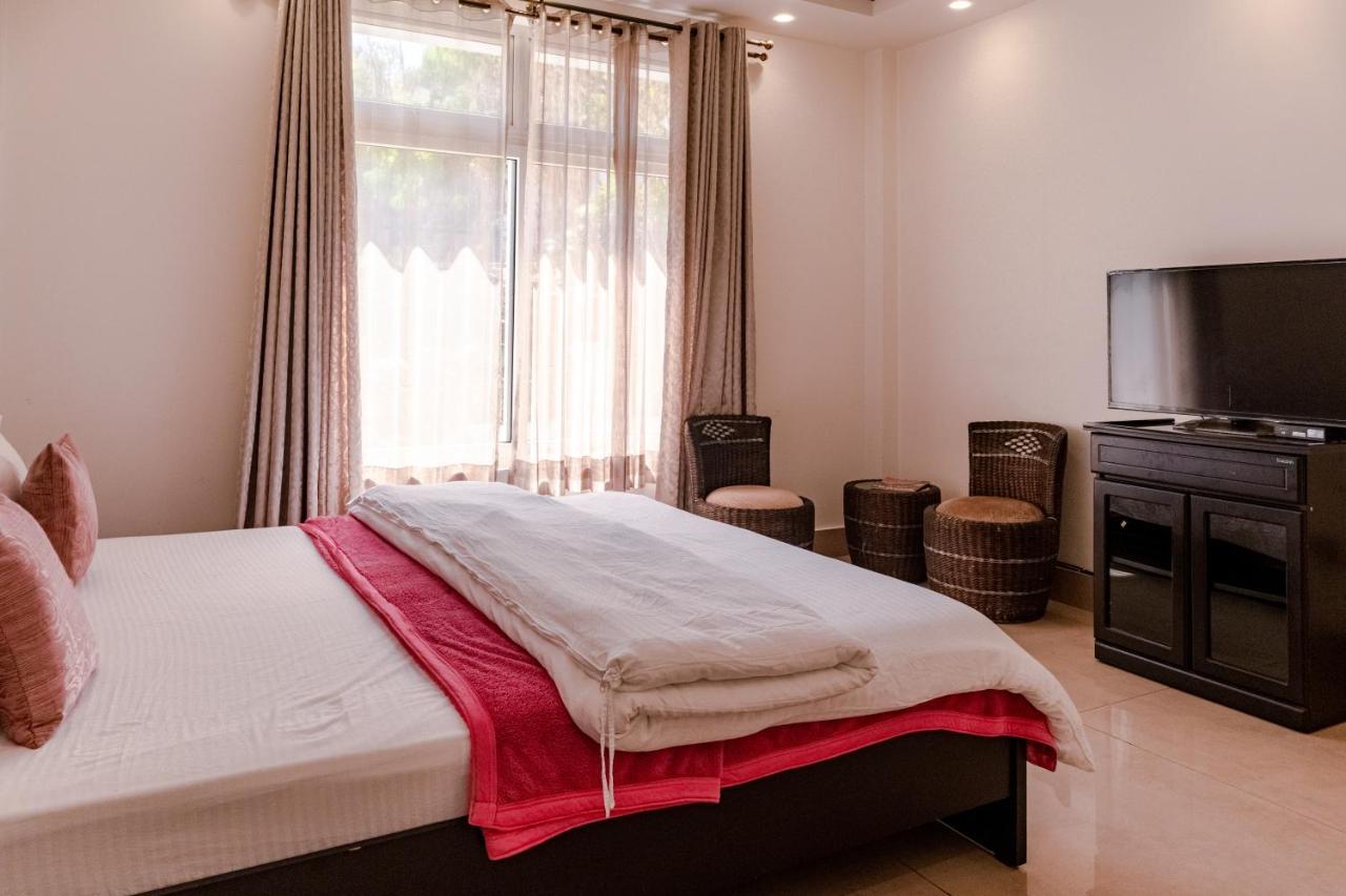 Ivory Bliss, The Boutique Homestay 실롱 외부 사진